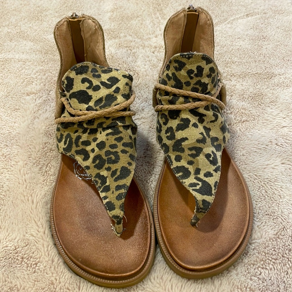 Leopard Sandle